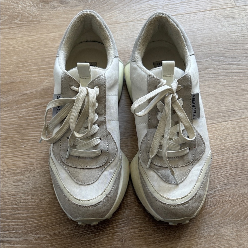 Steve Madden Neutral Cream and Taupe Low-Top Sneakers